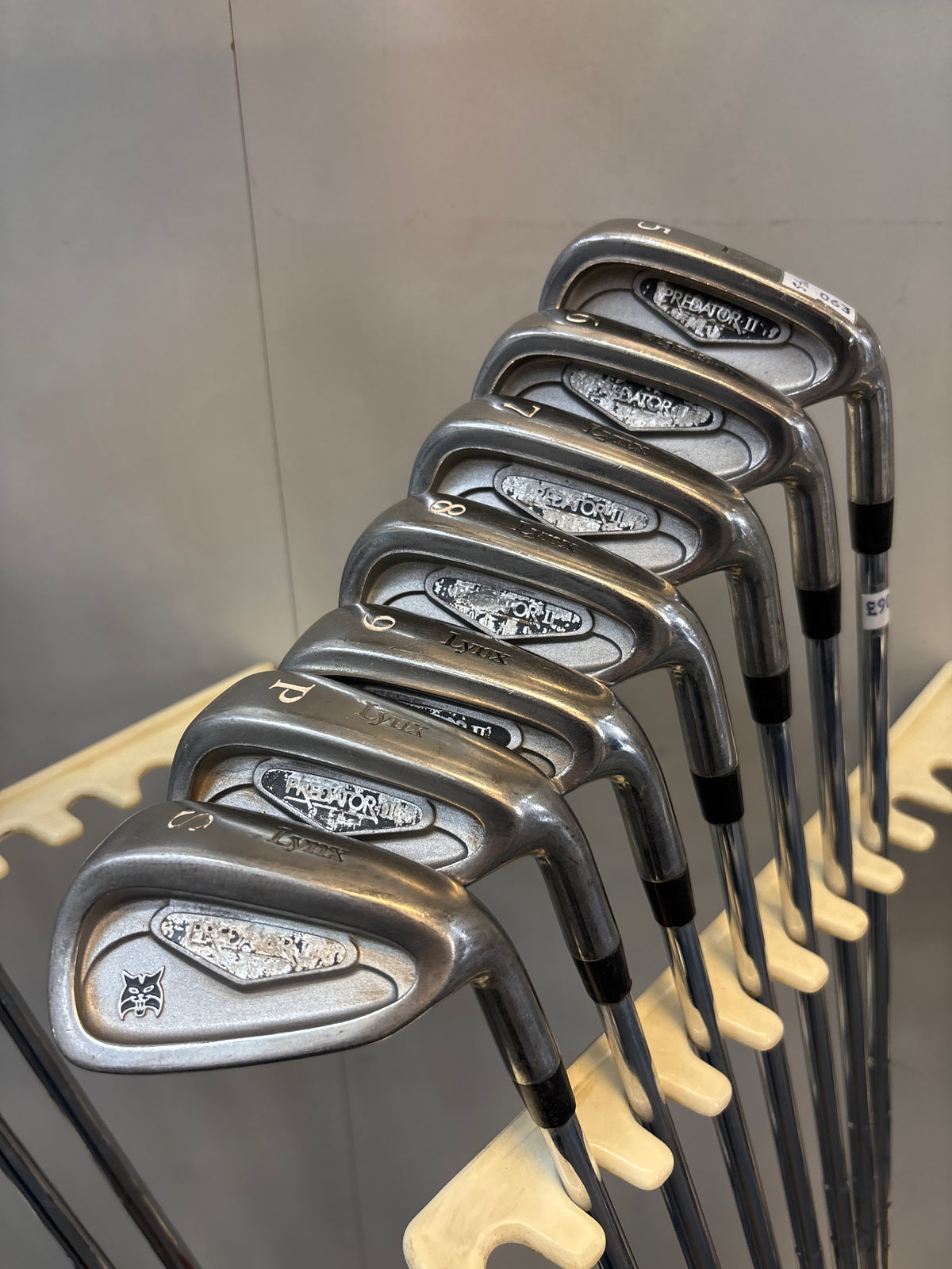 LYNX PREDATOR II (5-PW+SW) (Regular Flex)