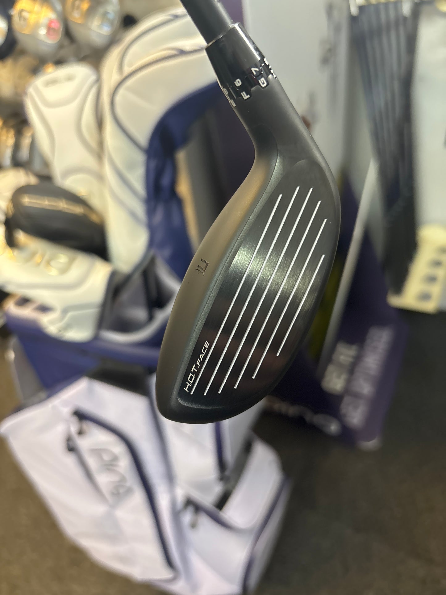 Cobra DS- ADAPT 4 Hybrid 21 Degree (LADIES FLEX)