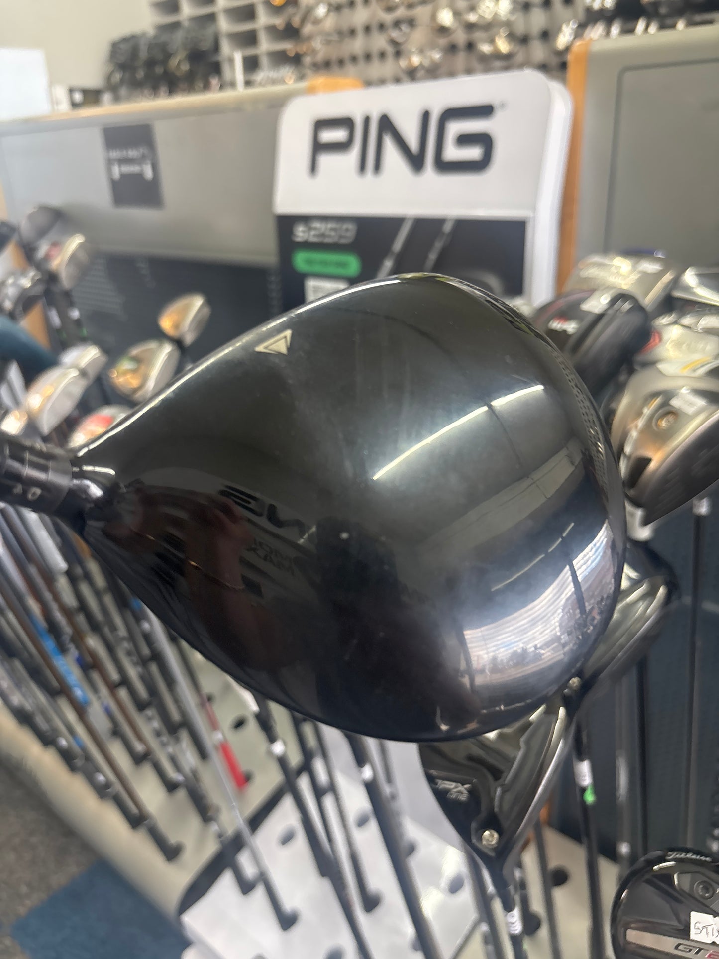 TITLEIST 915D2 10.5 DEGREE (STIFF FLEX)