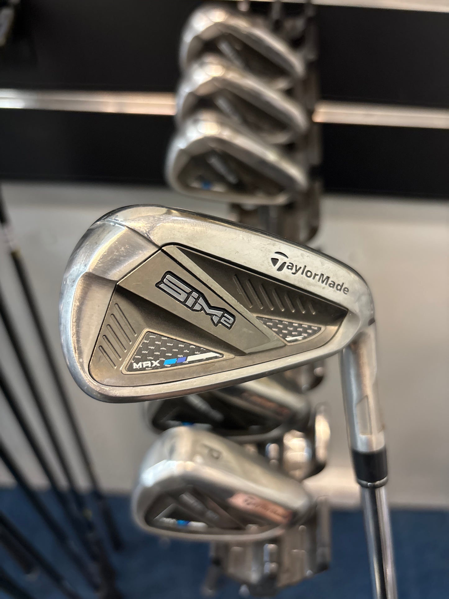 Taylormade SIM2 MAX (4-PW) (Regular FLEX)