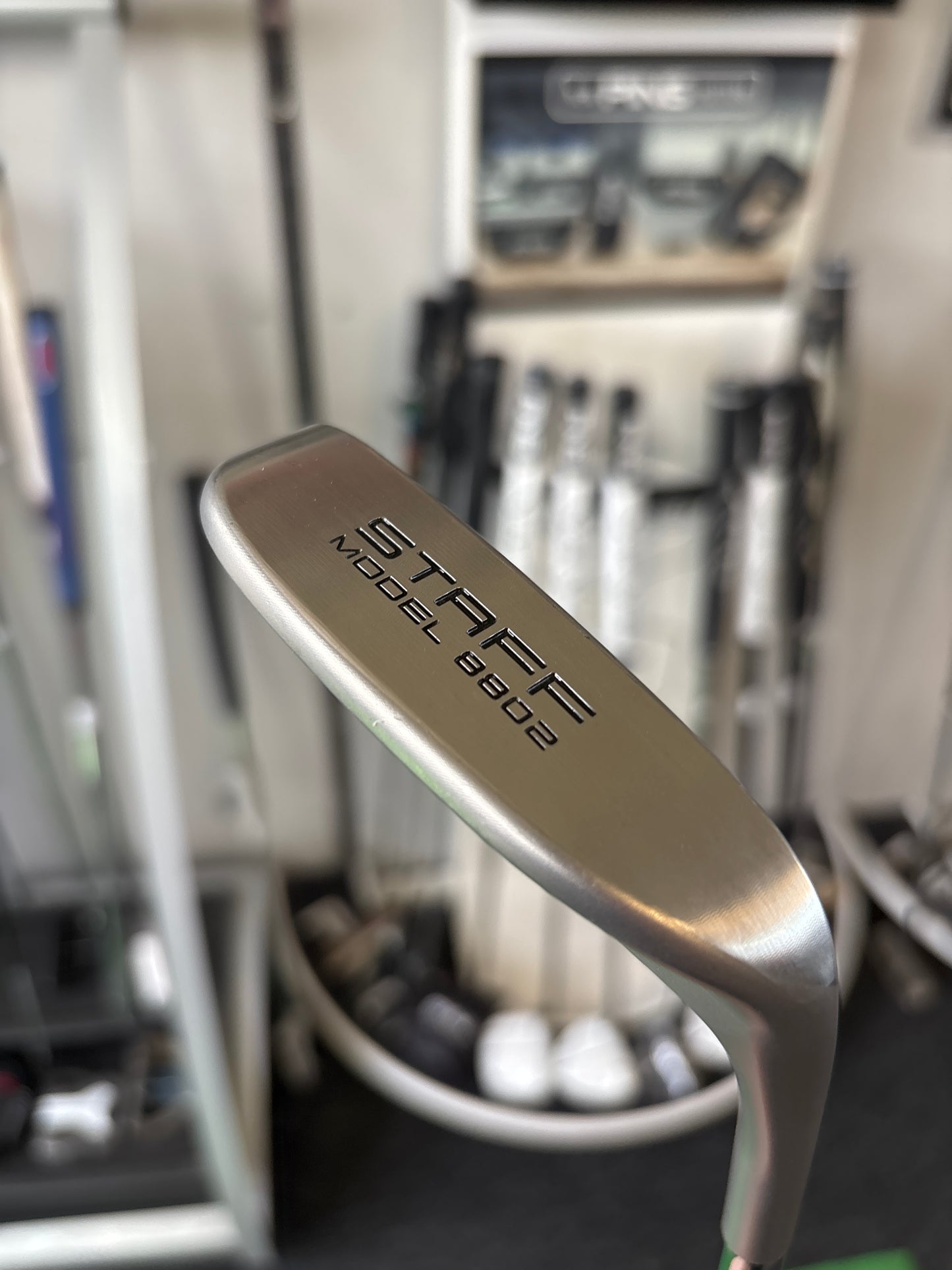 Wilson Staff Model 8802 (35”)