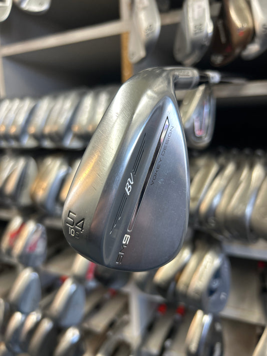 TITLEIST VOKEY SM9 54’’ DEGREE (10 DEGREES OF BOUNCE)