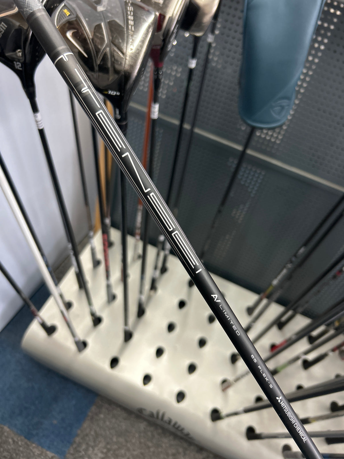 TaylorMade M1 9.5 DEGREE (STIFF SHAFT)