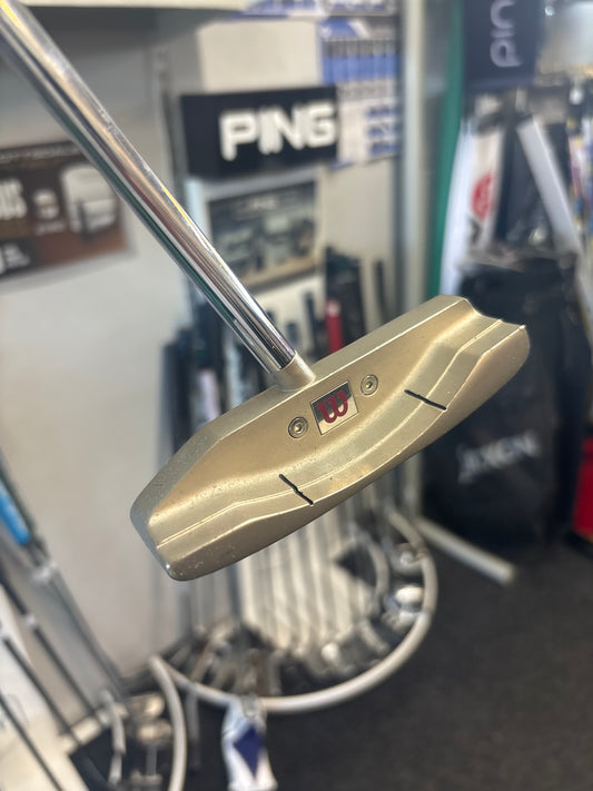 Wilson Deep Red DR044 (35”) (Centre Shaft)