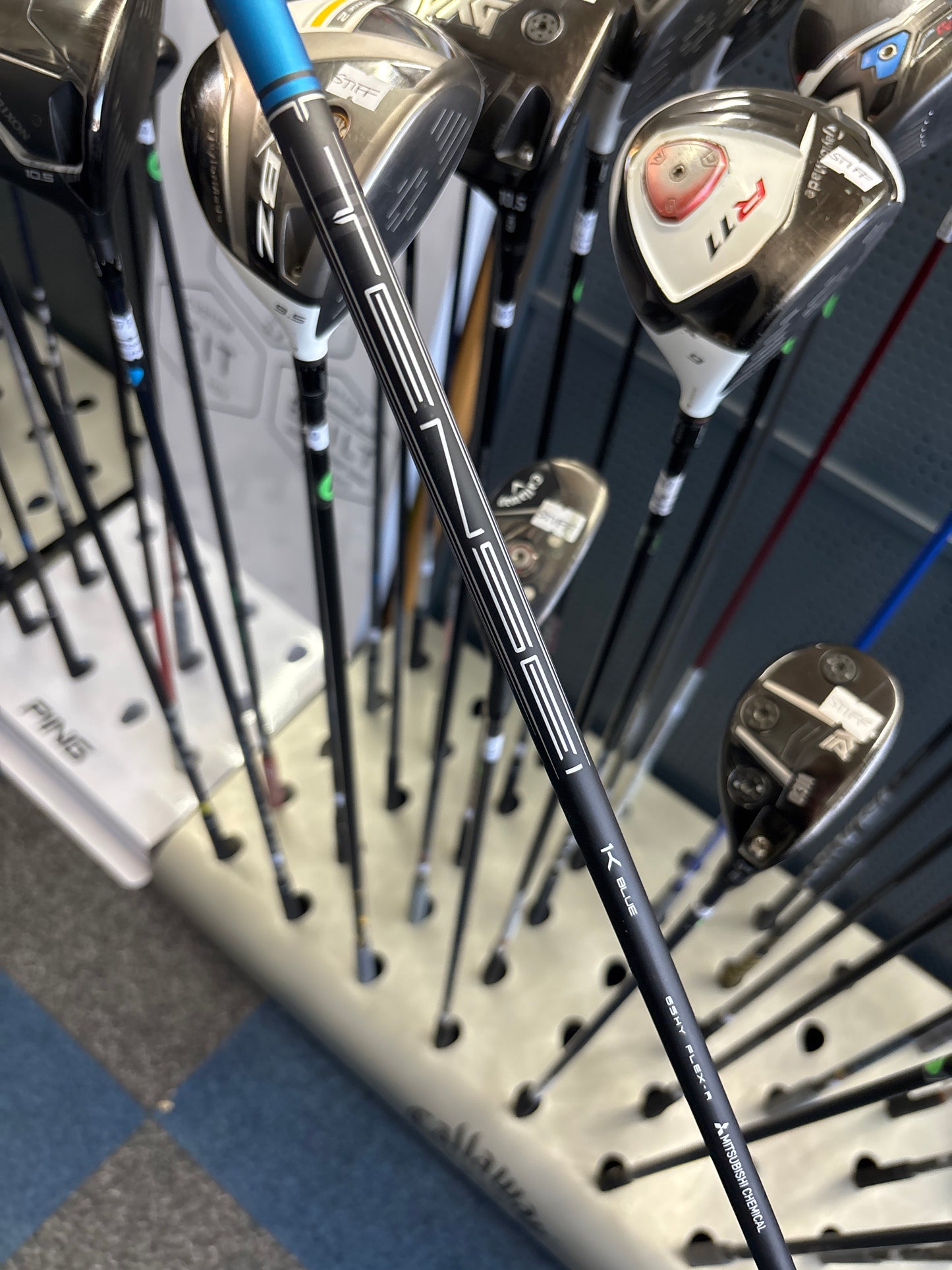 TITLEIST GT2 4 HYBRID 21 DEGREE (STIFF FLEX)