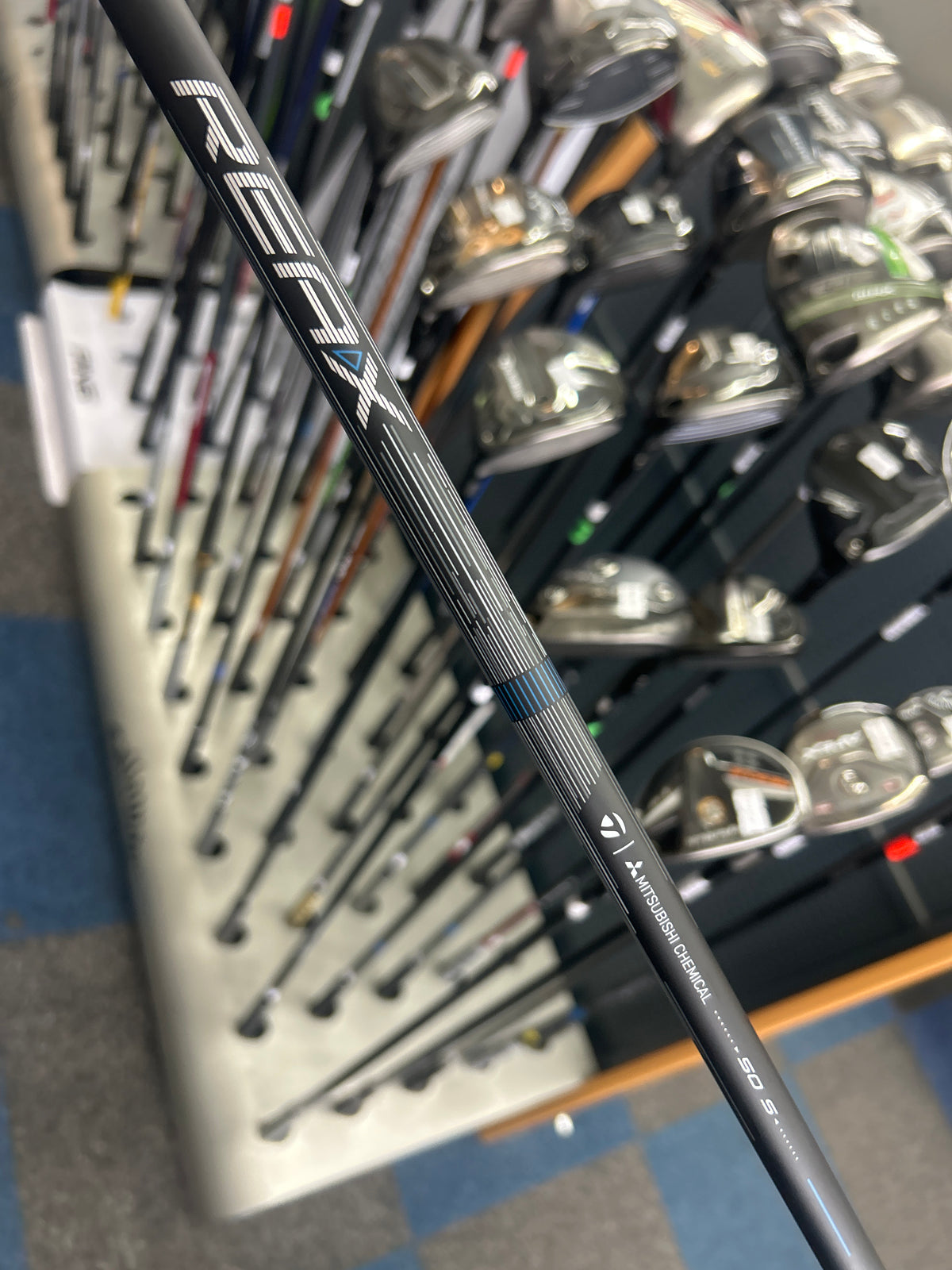 Taylormade QI4D 9.0 DEGREE (STIFF FLEX)
