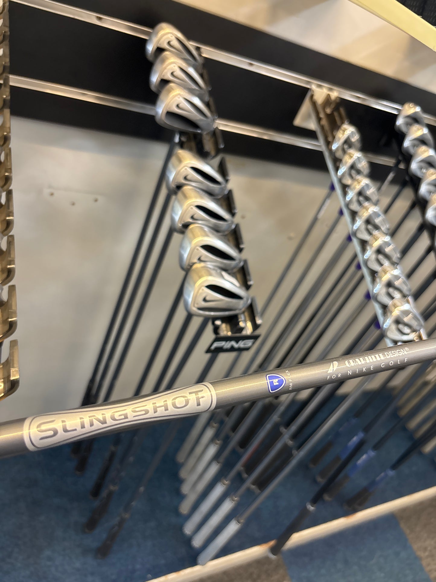 Nike Irons (4-PW+SW) (REGULAR GRAPHITE FLEX)