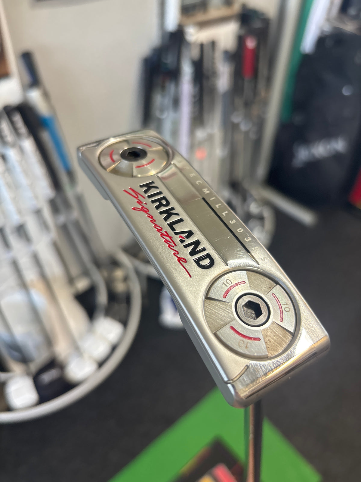 Kirkland Signature (35”)