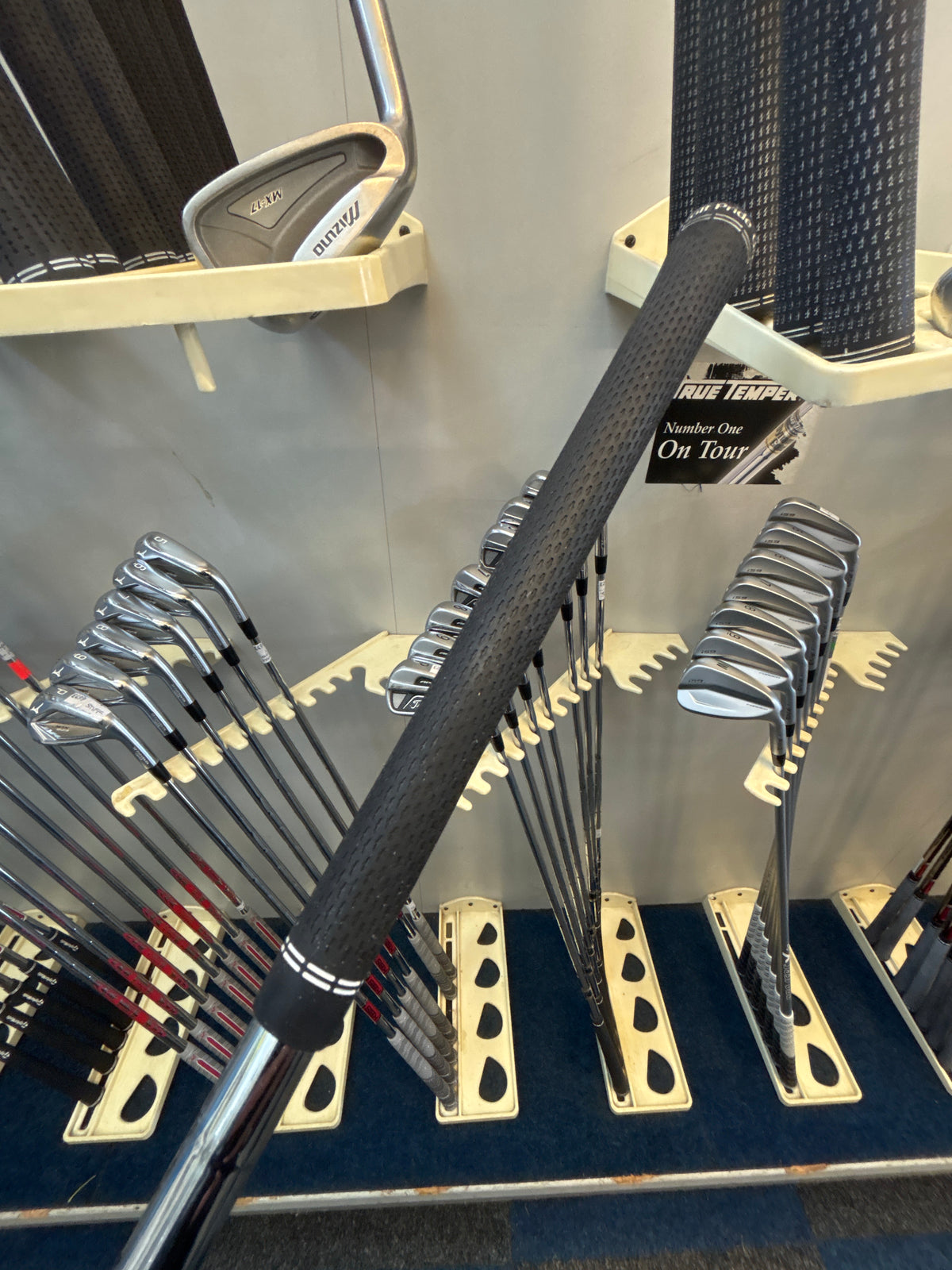 TITLEIST AP2 712 FORGED (3-PW) (REGULAR FLEX)