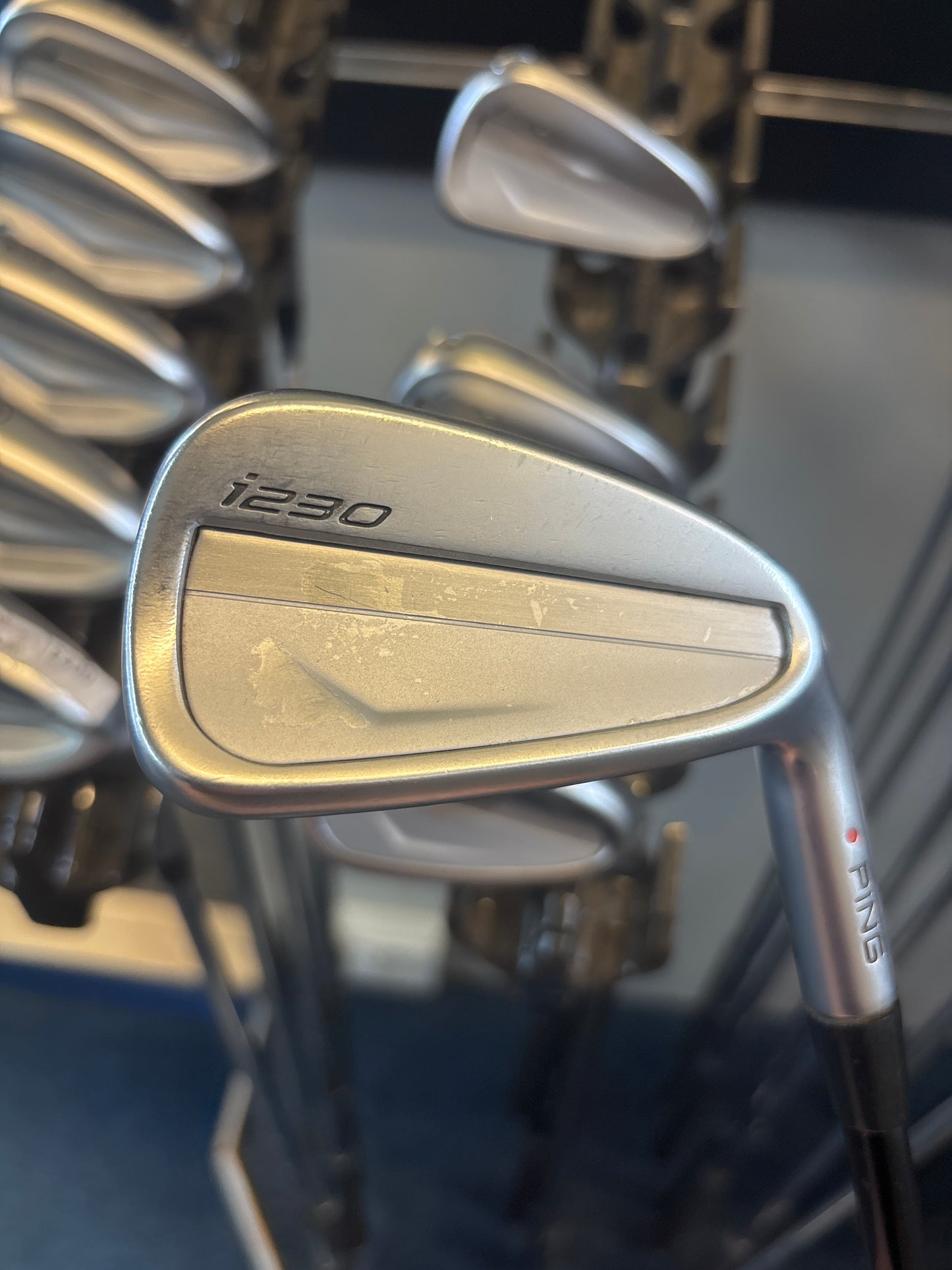 PING I230 (6-PW) (REGULAR GRAPHITE FLEX)