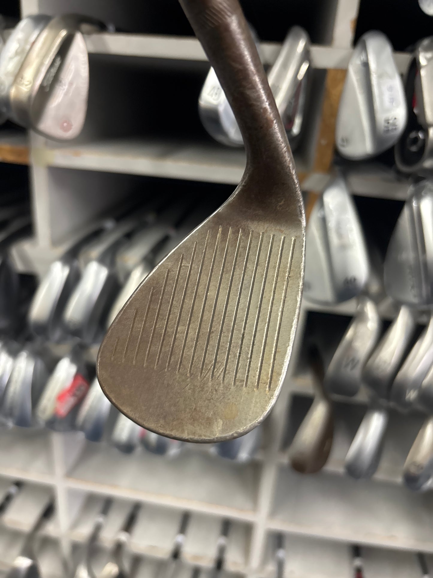 TITLEIST RUST FINISH VOKEY 56’’ (10 Degrees Of Bounce)