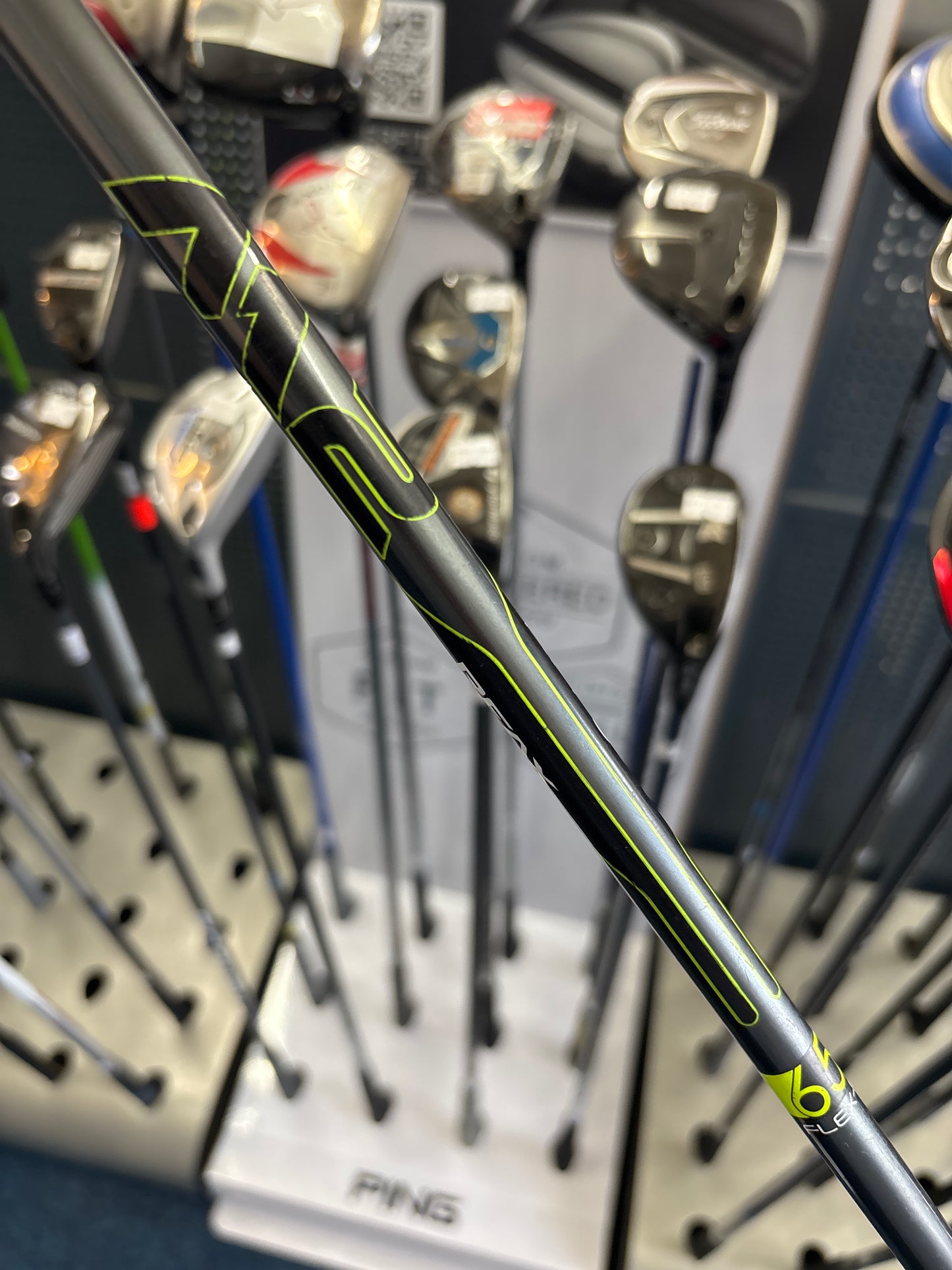 Taylormade M2 4 HYBRID 22 Degree (Regular FLEX)