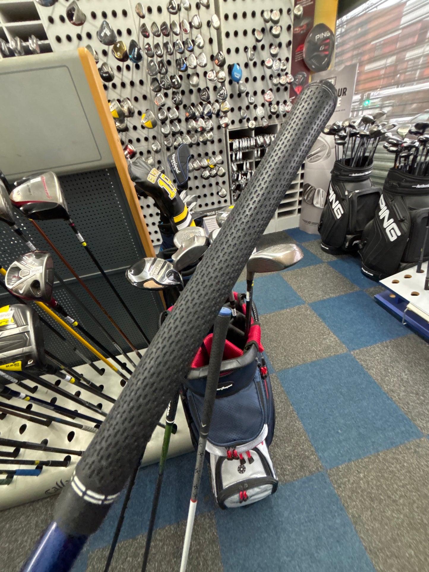 Nike VRS Tour COVERT 10.5 DEGREE (EXTRA STIFF FLEX) (DENT IN HEAD)