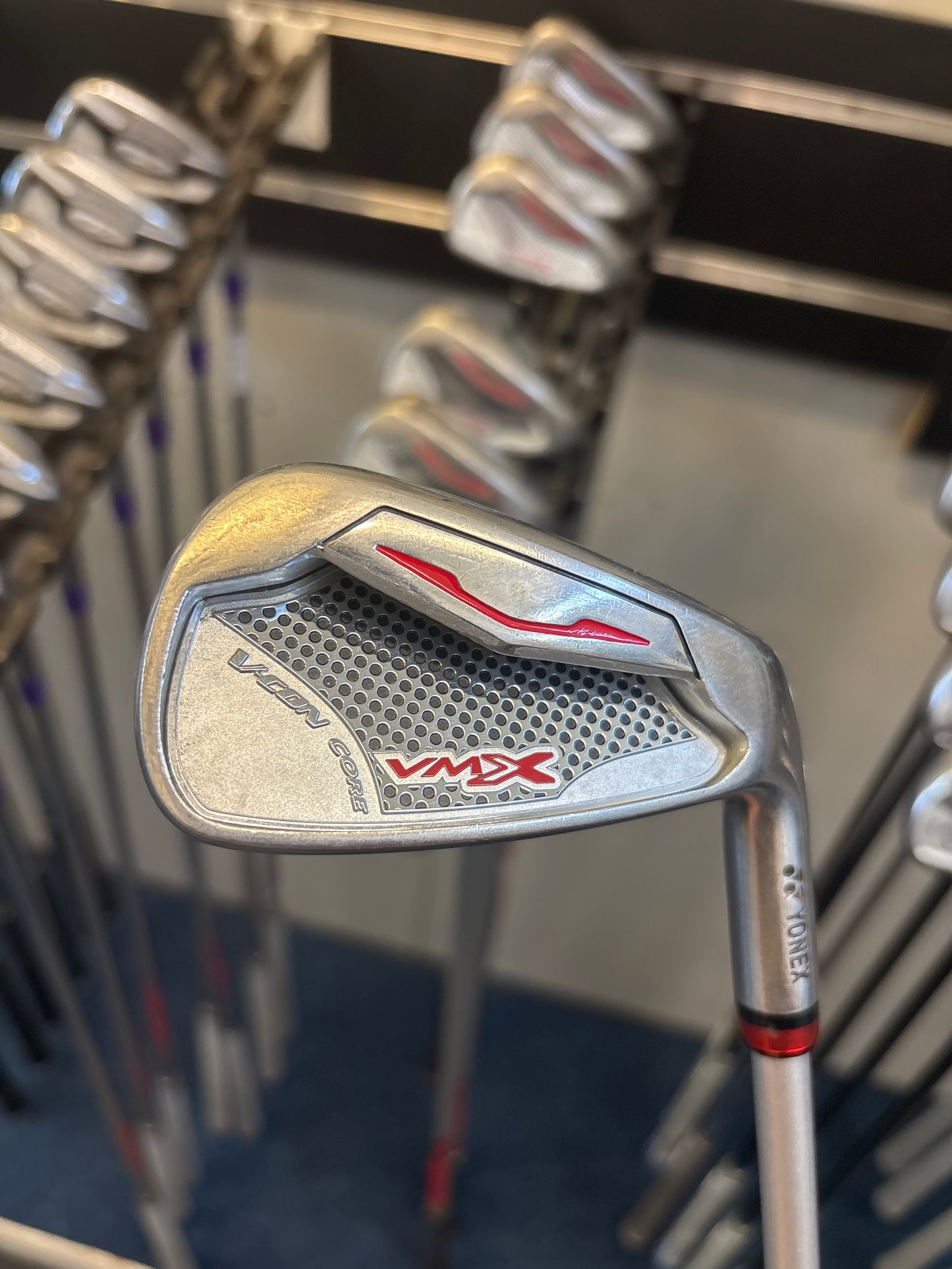 YONEX VMX V-CON CORE (4-PW+SW) REGULAR GRAPHITE FLEX)