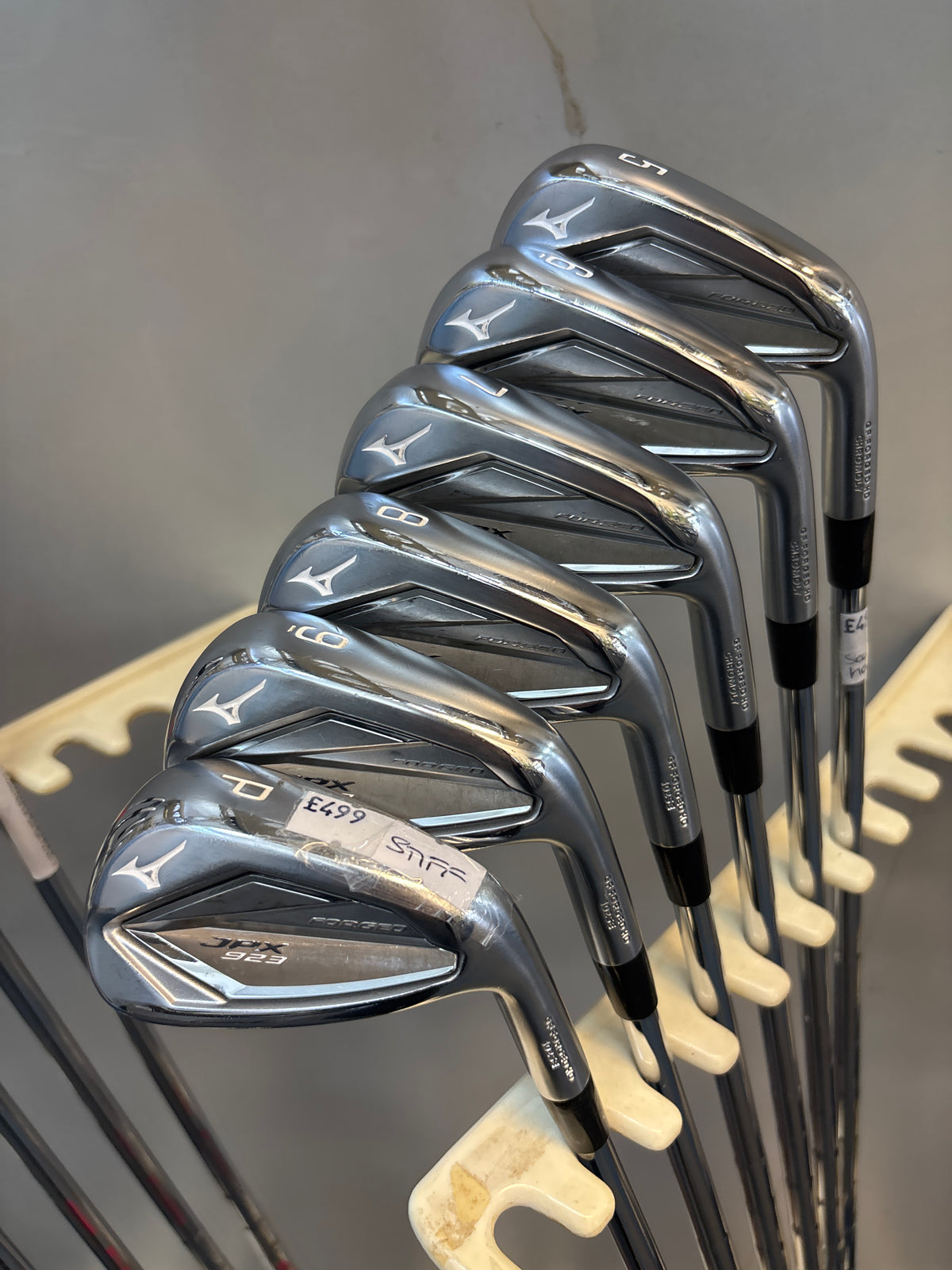Mizuno JPX 923 FORGED (5-PW) (STIFF FLEX)
