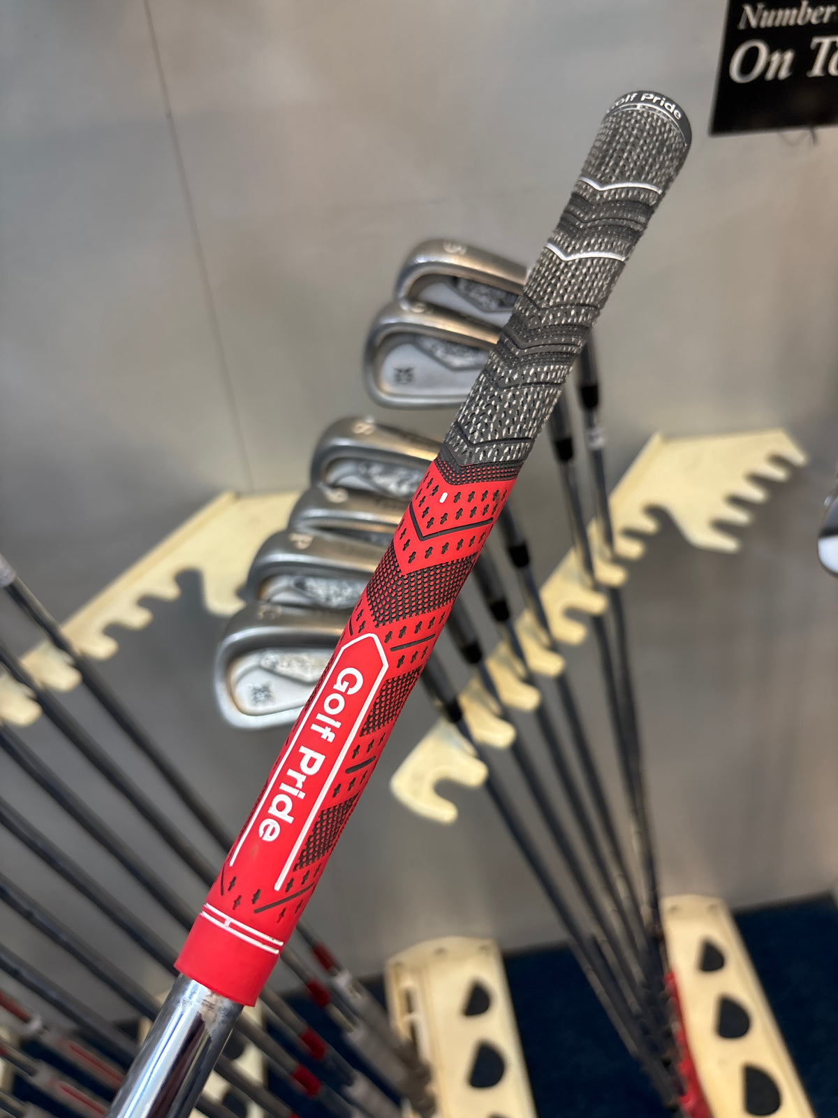 LYNX PREDATOR II (5-PW+SW) (Regular Flex)