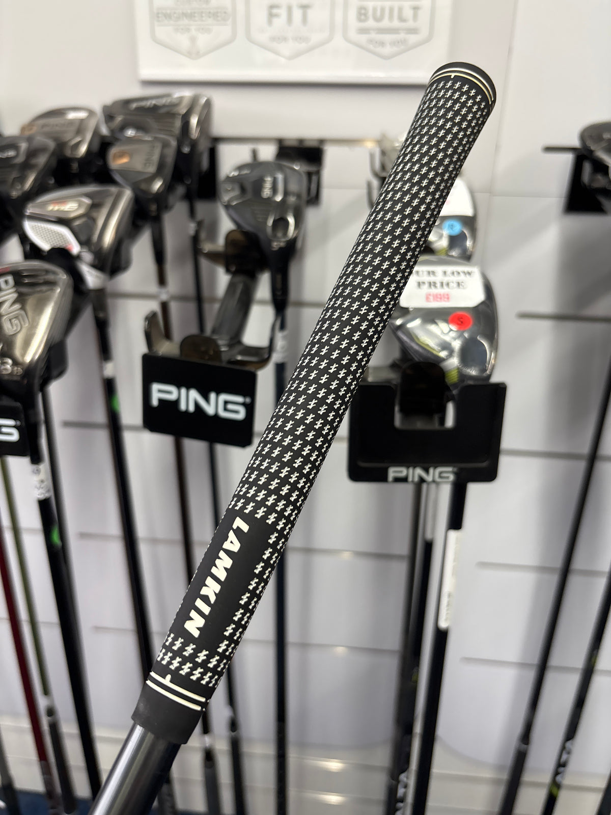 Taylormade M2 4 Hybrid 22 Degree (REGULAR FLEX)