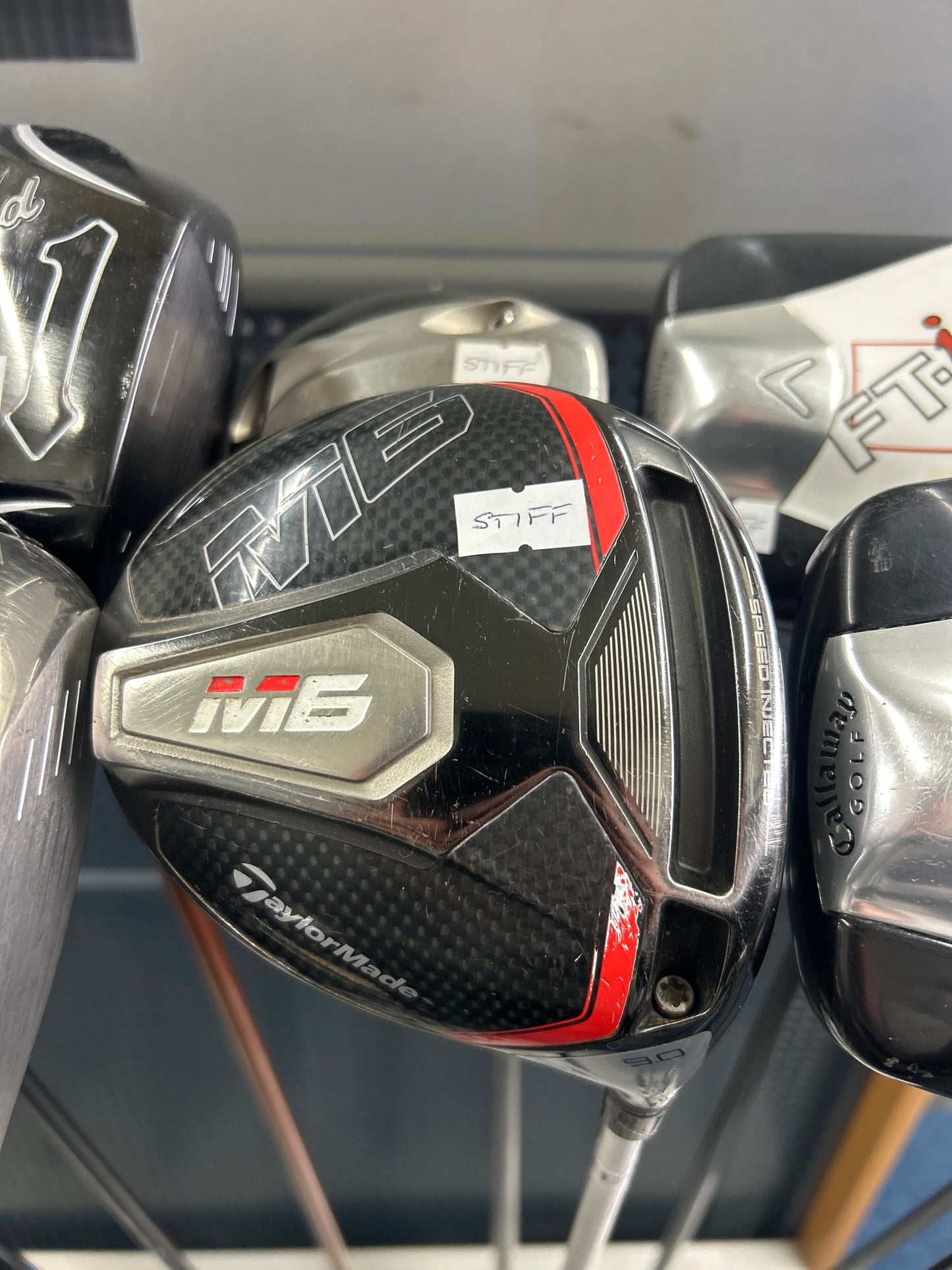 TAYLORMADE M6 9.0 DEGREE (STIFF FLEX)