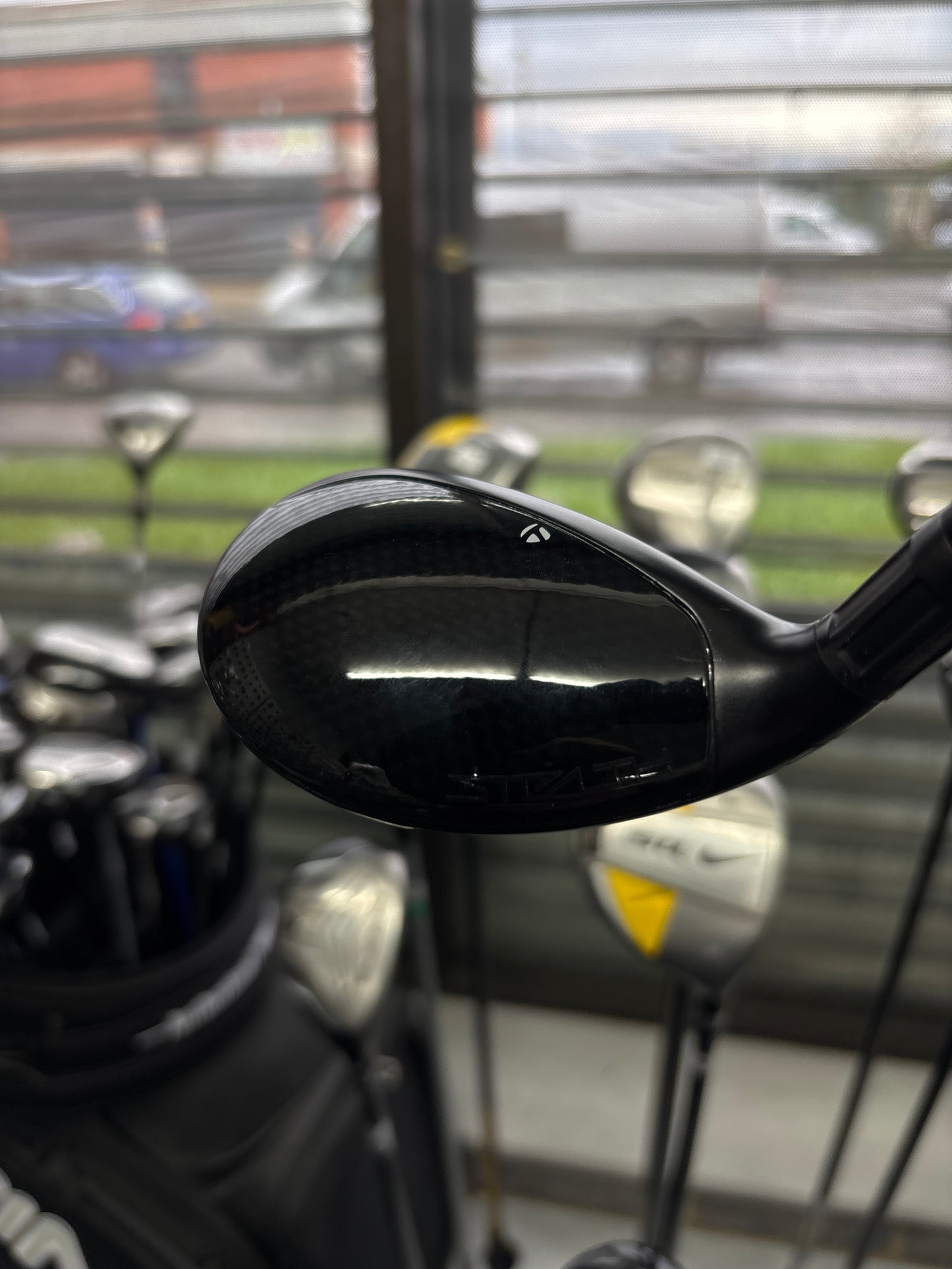 TaylorMade Stealth 2 4 HYBIRD (19* Regular FLEX) (LH)