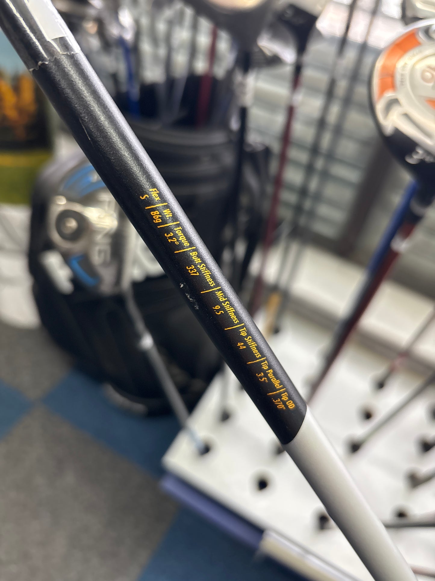 Wilson Staff 4 Hybrid 22 Degree (Left Handed)