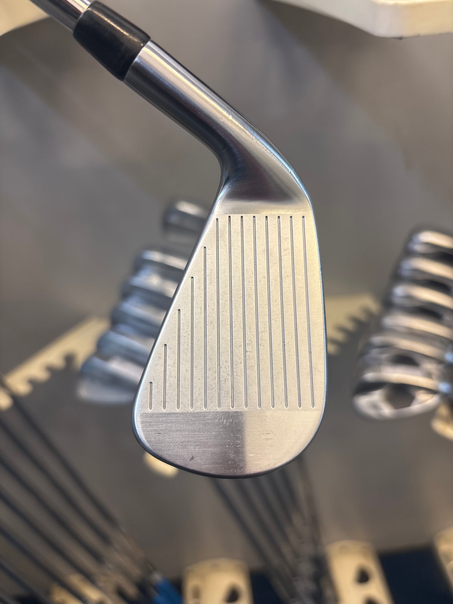 Titleist T150 (4-PW STIFF FLEX)(Reserved)