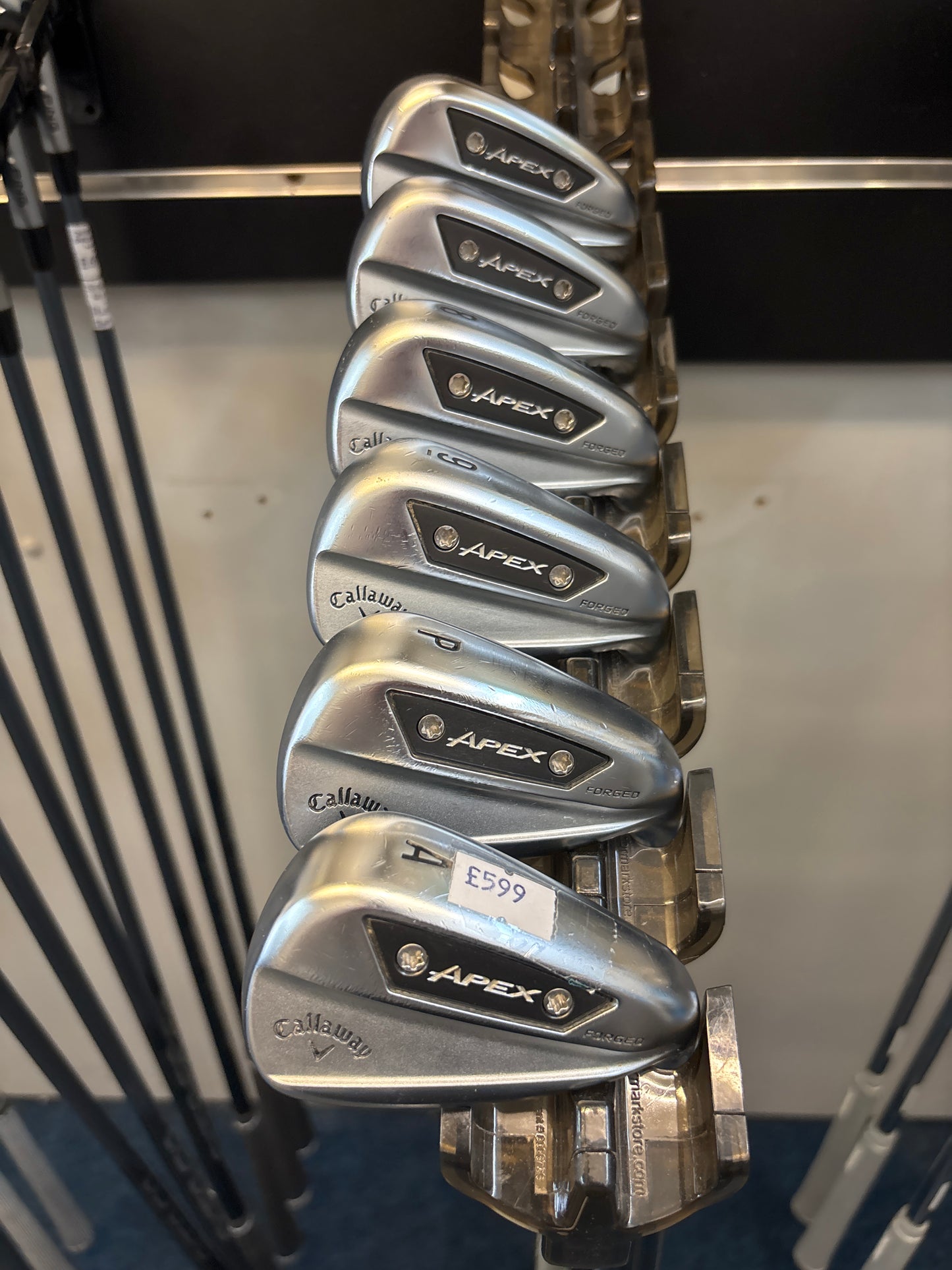 CALLAWAY APEX AI200 FORGED (6-PW +AW) (REGULAR GRAPHITE FLEX)