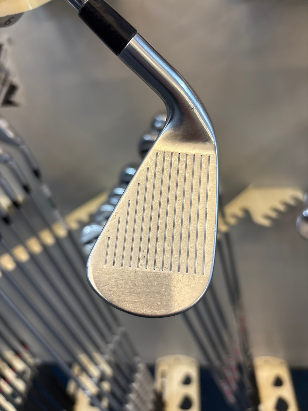 TITLEIST T300 (5-PW+GAP) (STIFF FLEX)