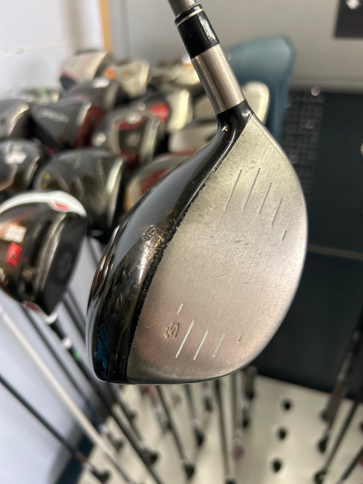 TaylorMade R5 DUAL 10.5 DEGREE (REGULAR SHAFT)