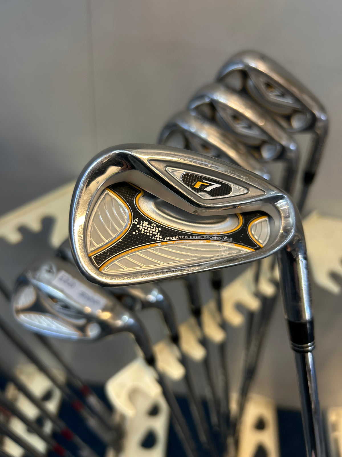 TAYLORMADE R7 (4-PW+AW) (STIFF FLEX)
