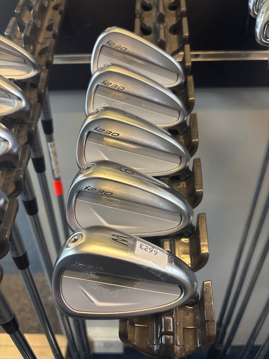 PING I230 (6-PW) (REGULAR GRAPHITE FLEX)