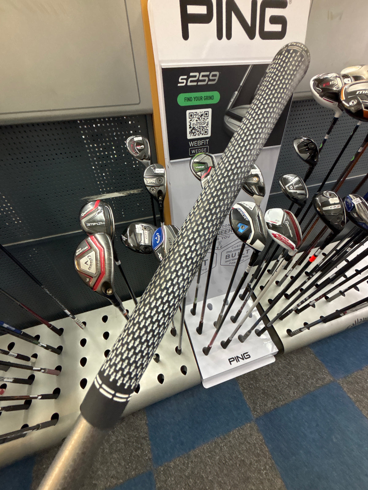 Taylormade SIM Max 3/15 Degree Wood (Regular Flex)