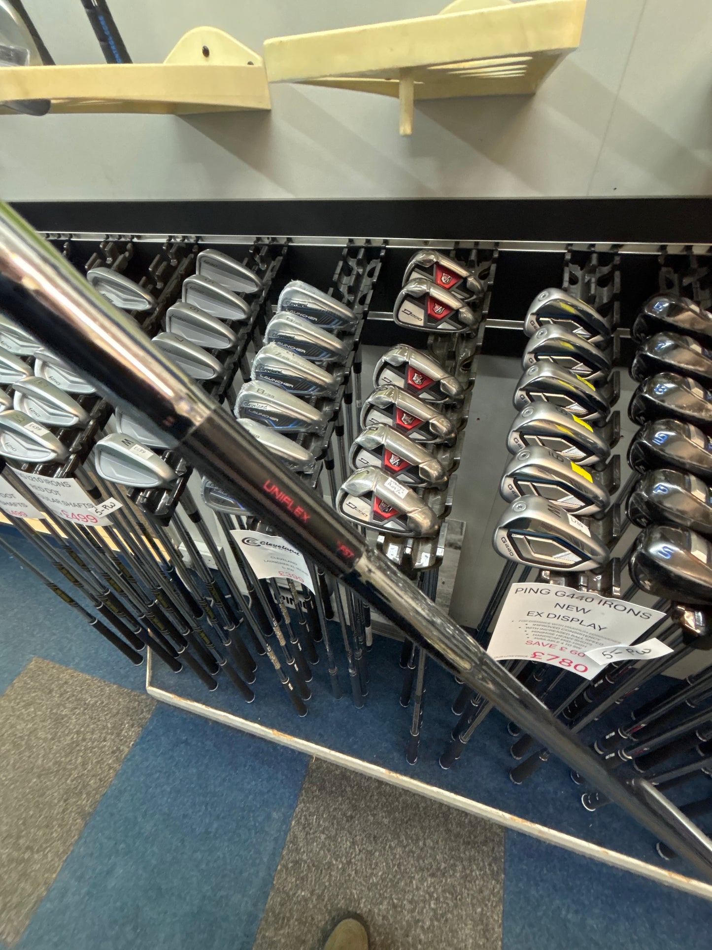 WILSON STAFF D250 (5-SW REGULAR FLEX)