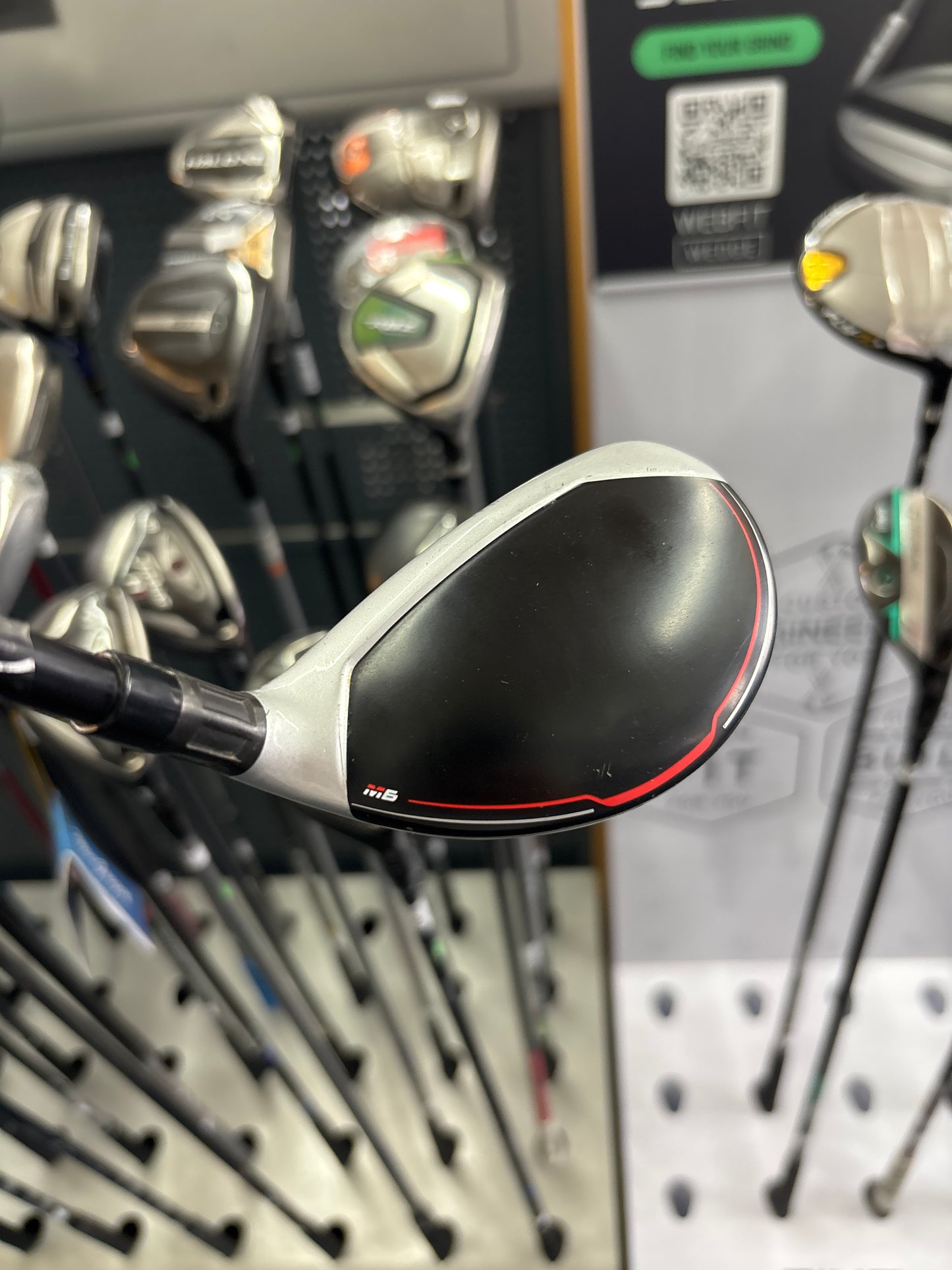 Taylormade M6 4 HYBRID 22 DEGREE (STIFF FLEX)