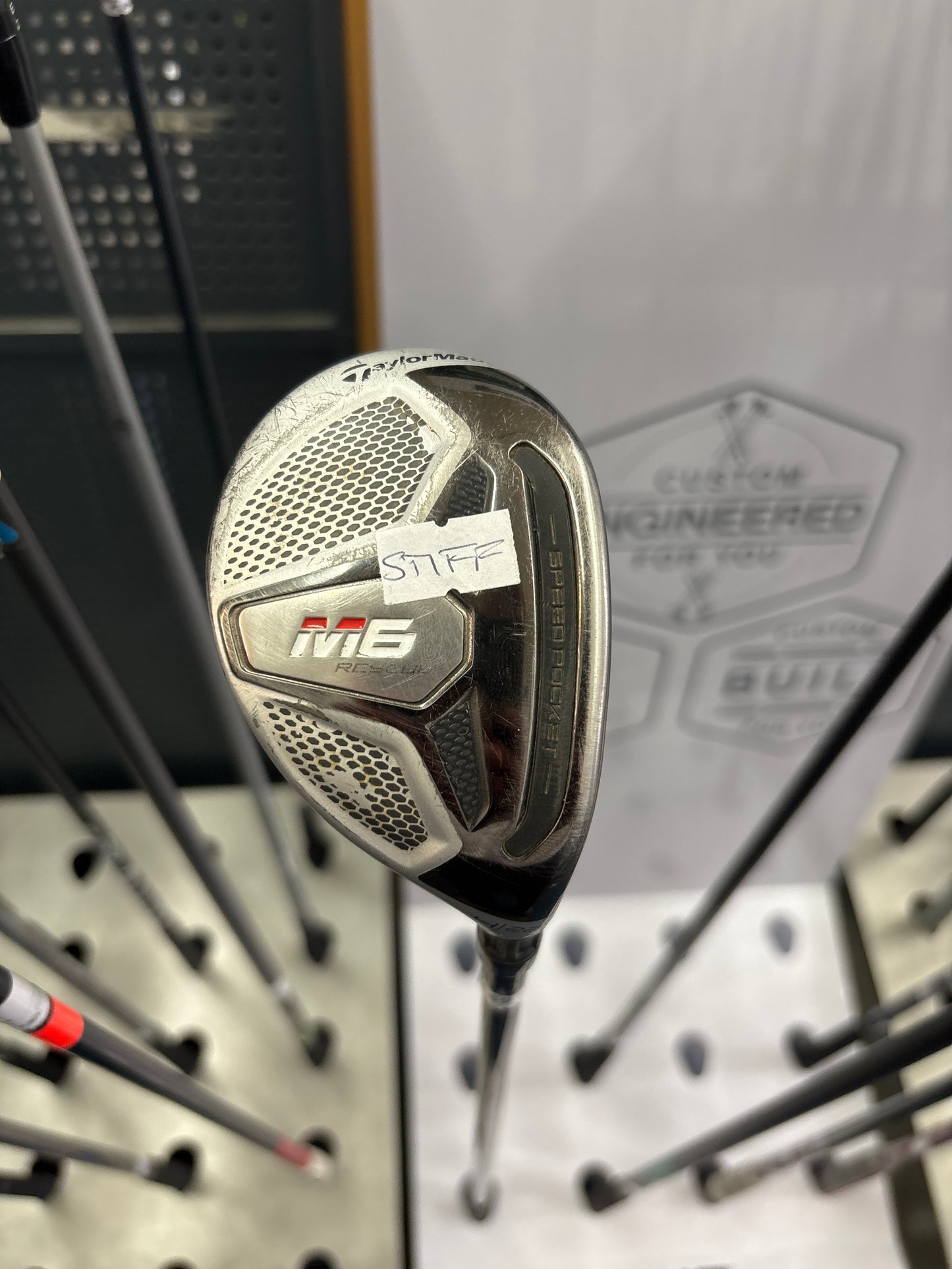 Taylormade M6 4 HYBRID 22 DEGREE (STIFF FLEX)
