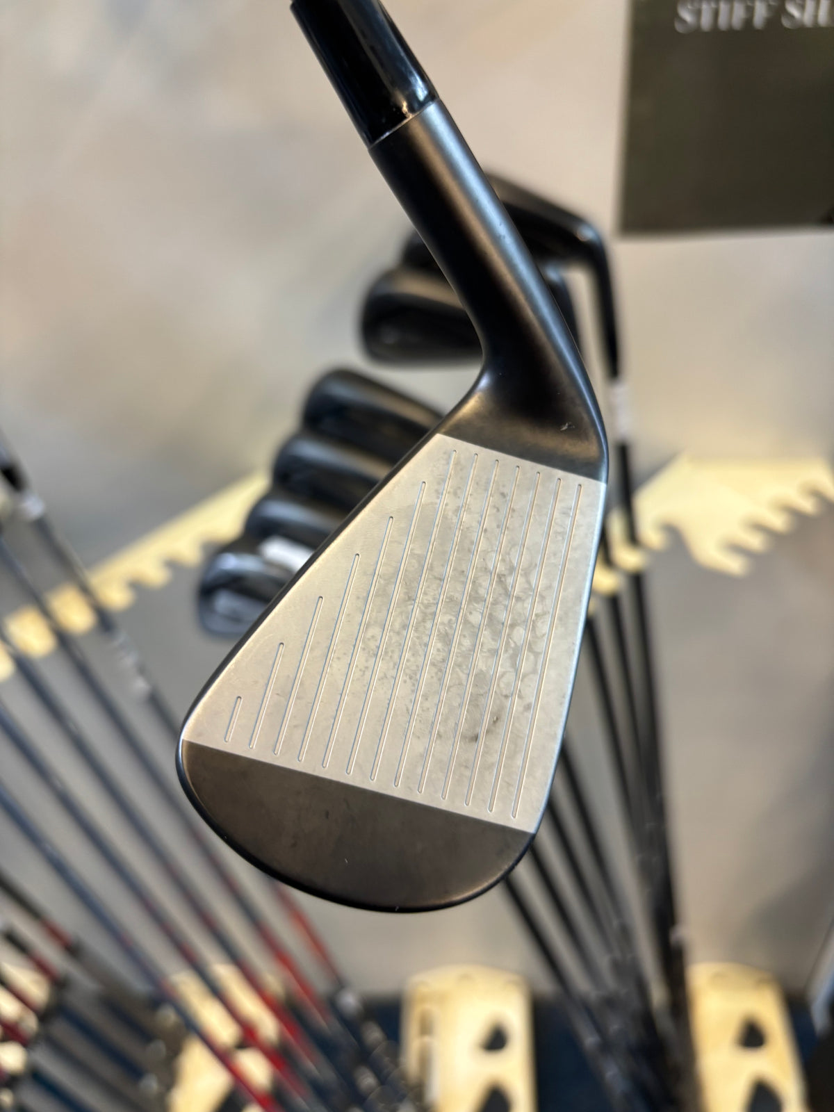 Mizuno JPX 925 FORGED (4-PW+GAP) (STIFF GRAPHITE FLEX)