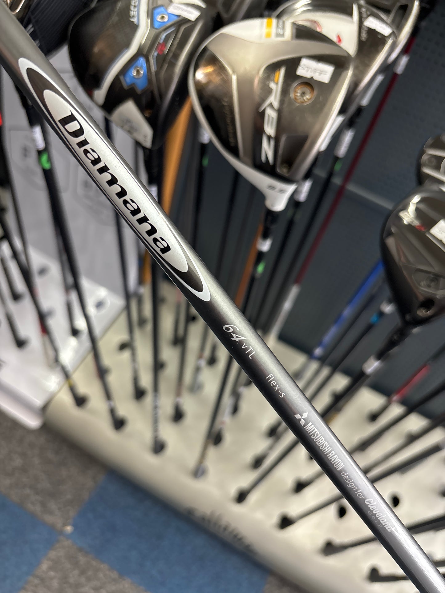 Cleveland LAUNCHER DST 9.0” DEGREE (STIFF FLEX)