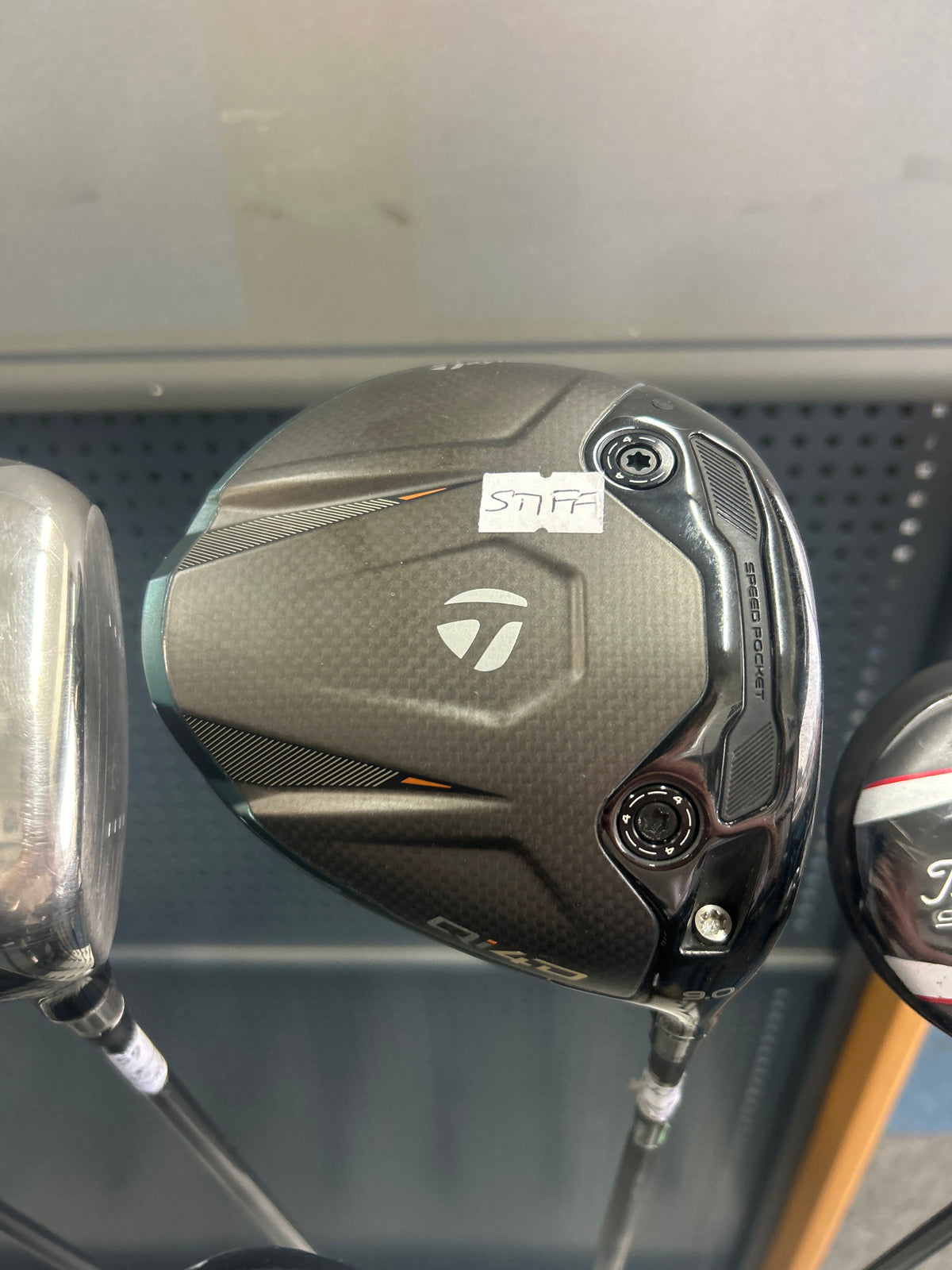 Taylormade QI4D 9.0 DEGREE (STIFF FLEX)