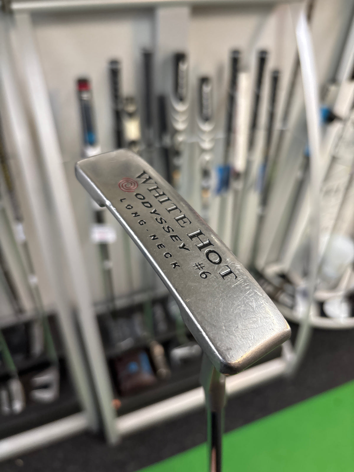 Odyssey White Hot Long Neck #6 (35”)