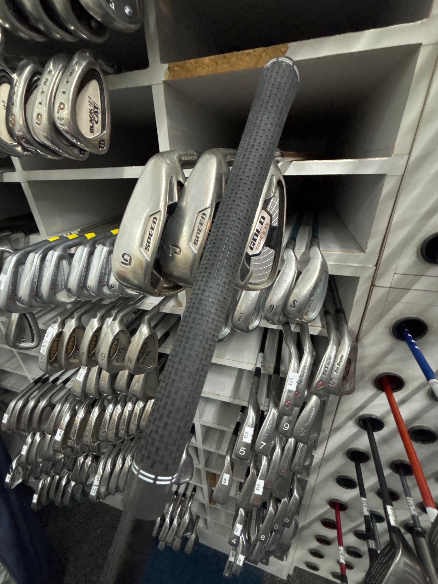 BENROSS GOLD SPEED HALF SET (8,9,PW,SW) (Senior Regular Graphite Flex)