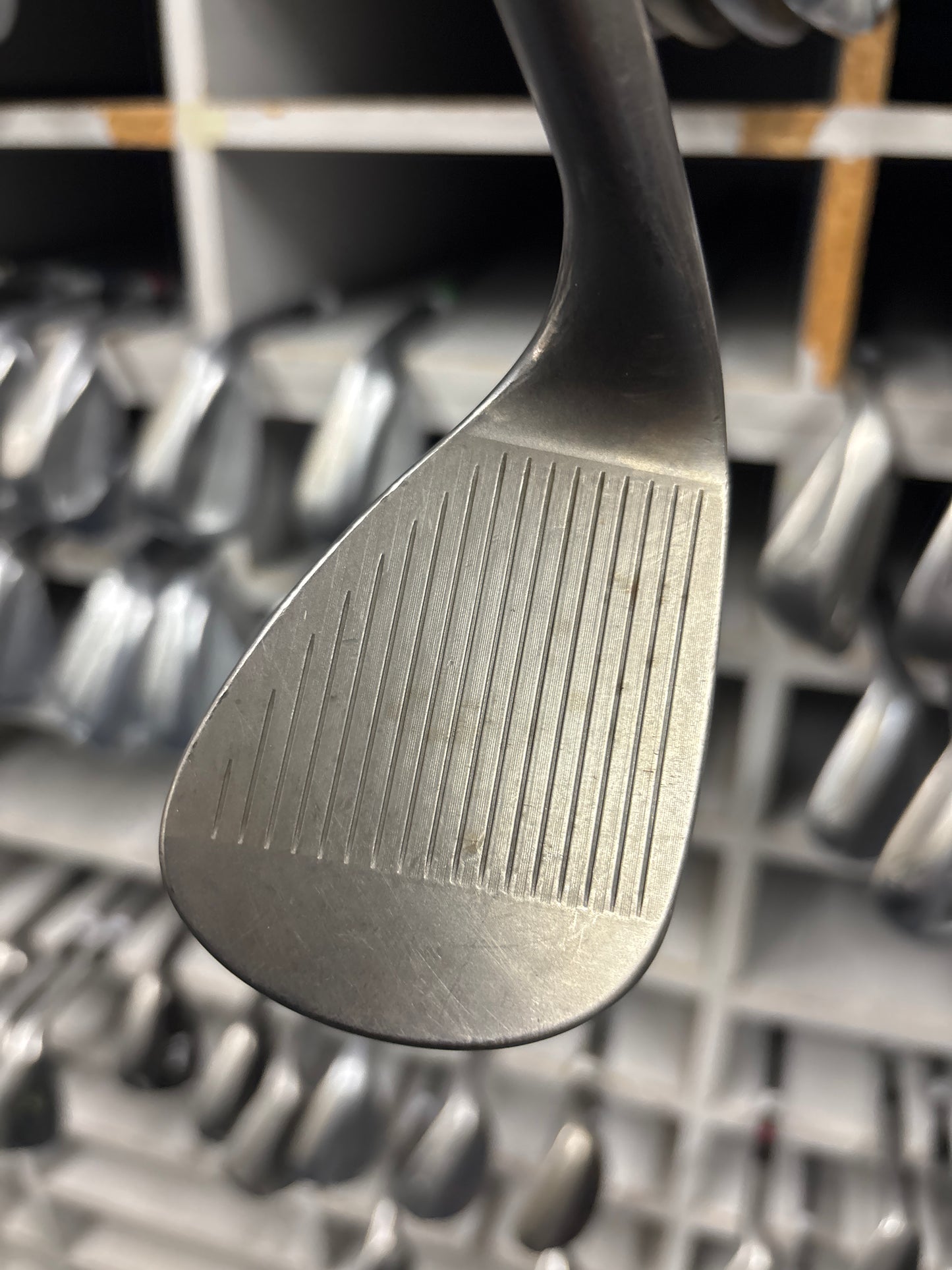 TITLEIST SM10 VOKEY 56’’ DEGREE (12 DEGREES OF BOUNCE)