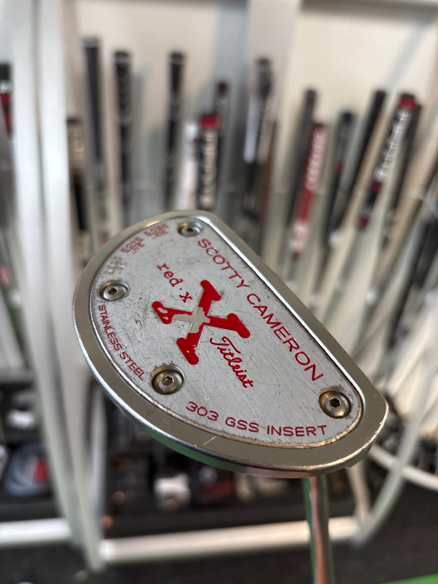 Scotty Cameron Red X (33”)