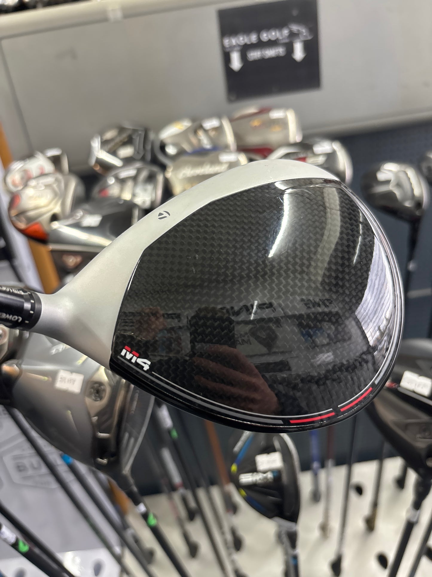 Taylormade M4 10.5 DEGREE (STIFF FLEX)