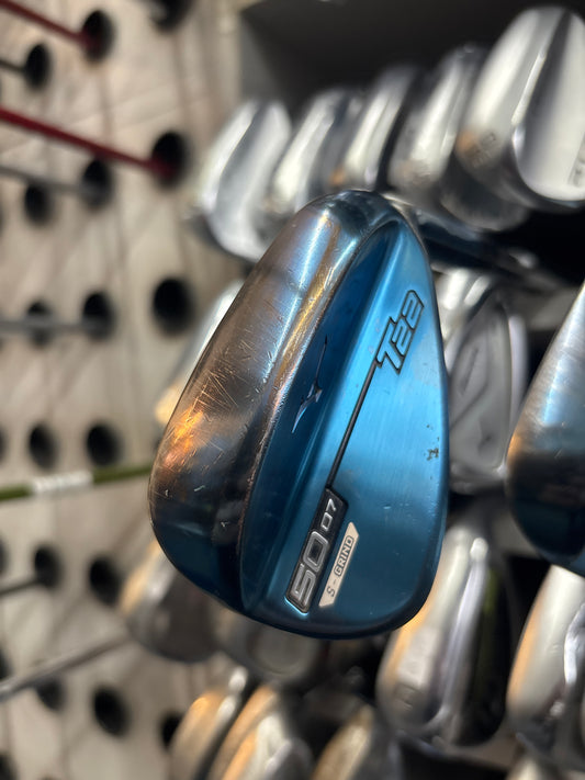 MIZUNO T22 50 DEGREES (07 Degree Of Bounce)