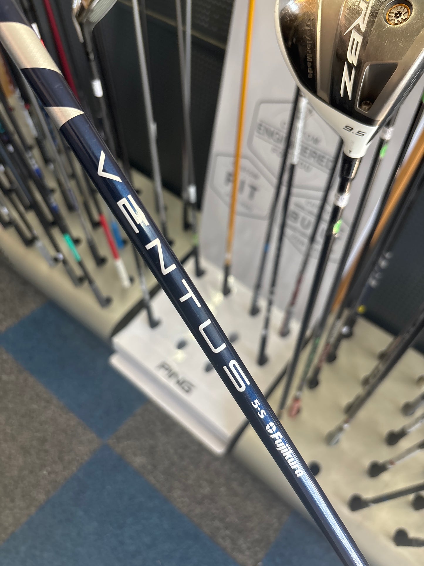 Taylormade SIM2 MAX 10.5” DEGREE (STIFF FLEX)