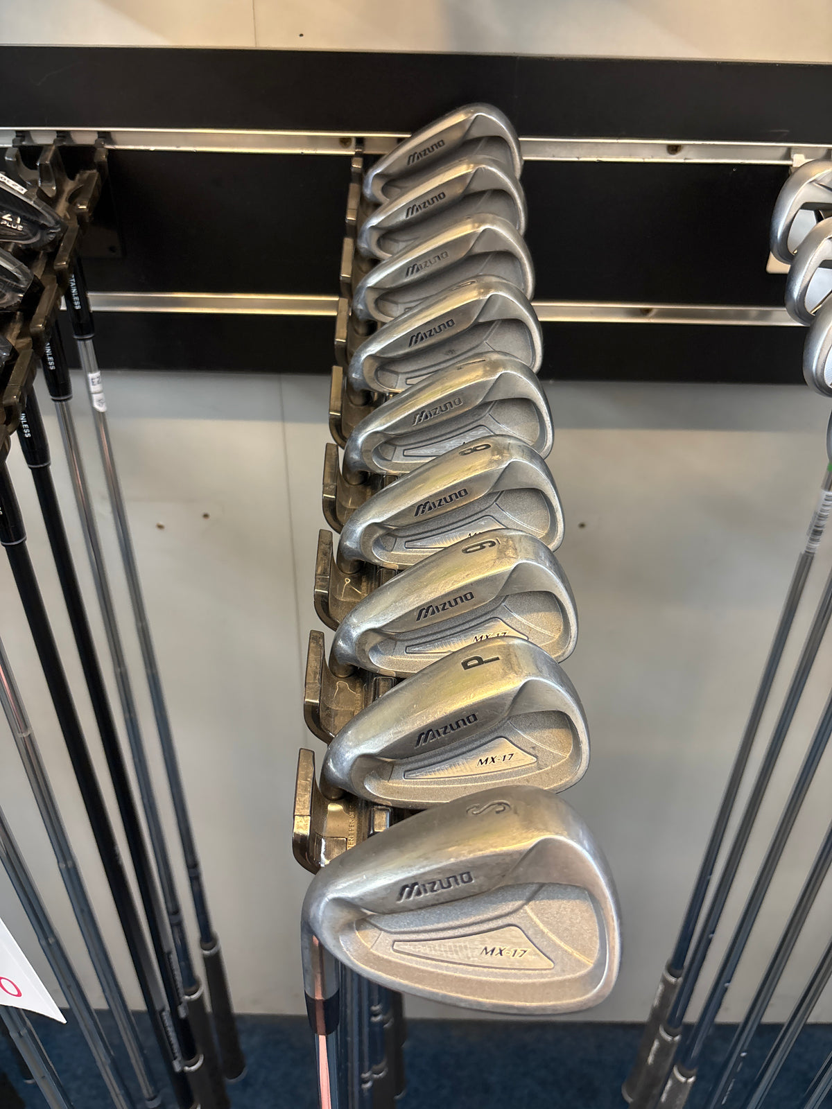 Mizuno MX-17 (3-PW+SW)(REGULAR FLEX)(LEFT HANDED)