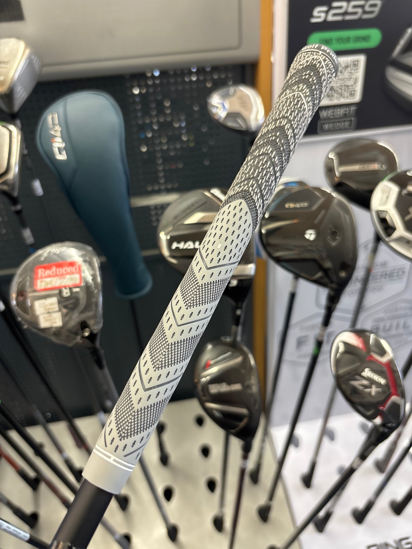 TITLEIST TSI2 15 DEGREE 3 WOOD (REGULAR FLEX)