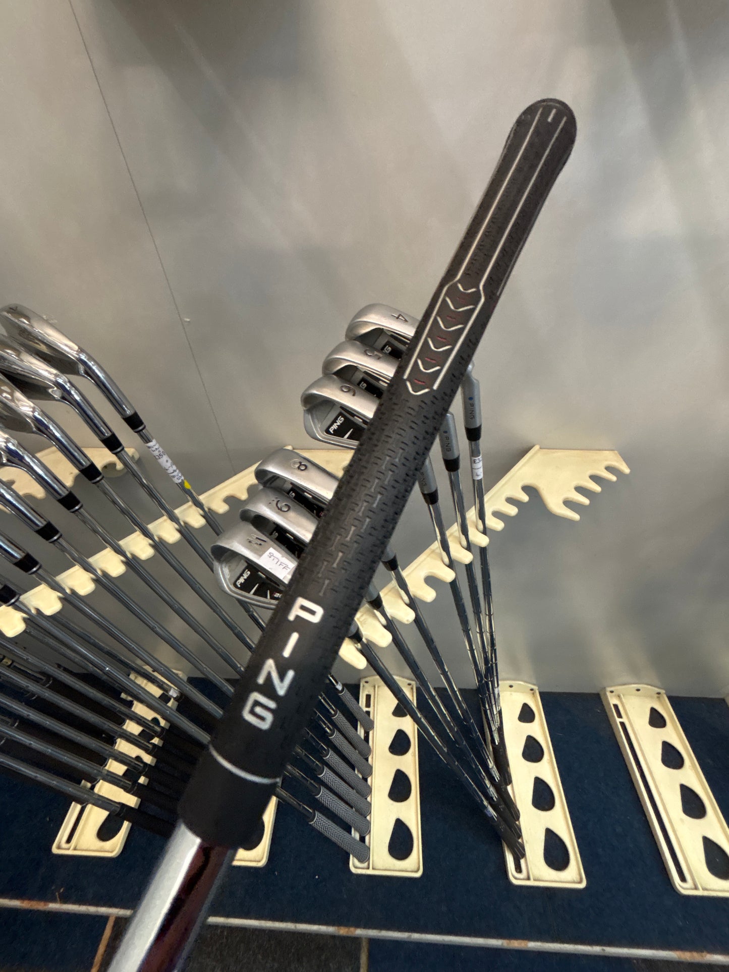 PING i20 (4-PW Stiff FLEX)