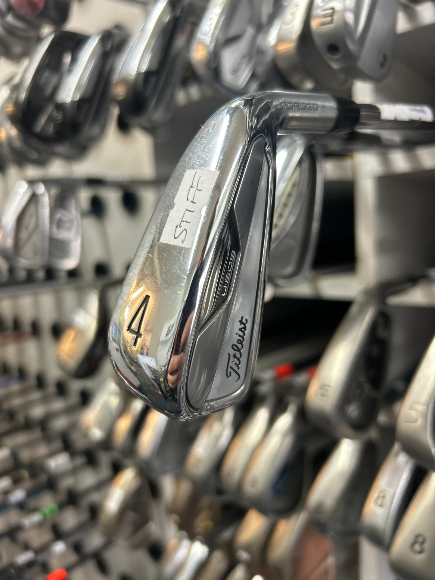 TITLEIST U505 4 IRON (STIFF FLEX)