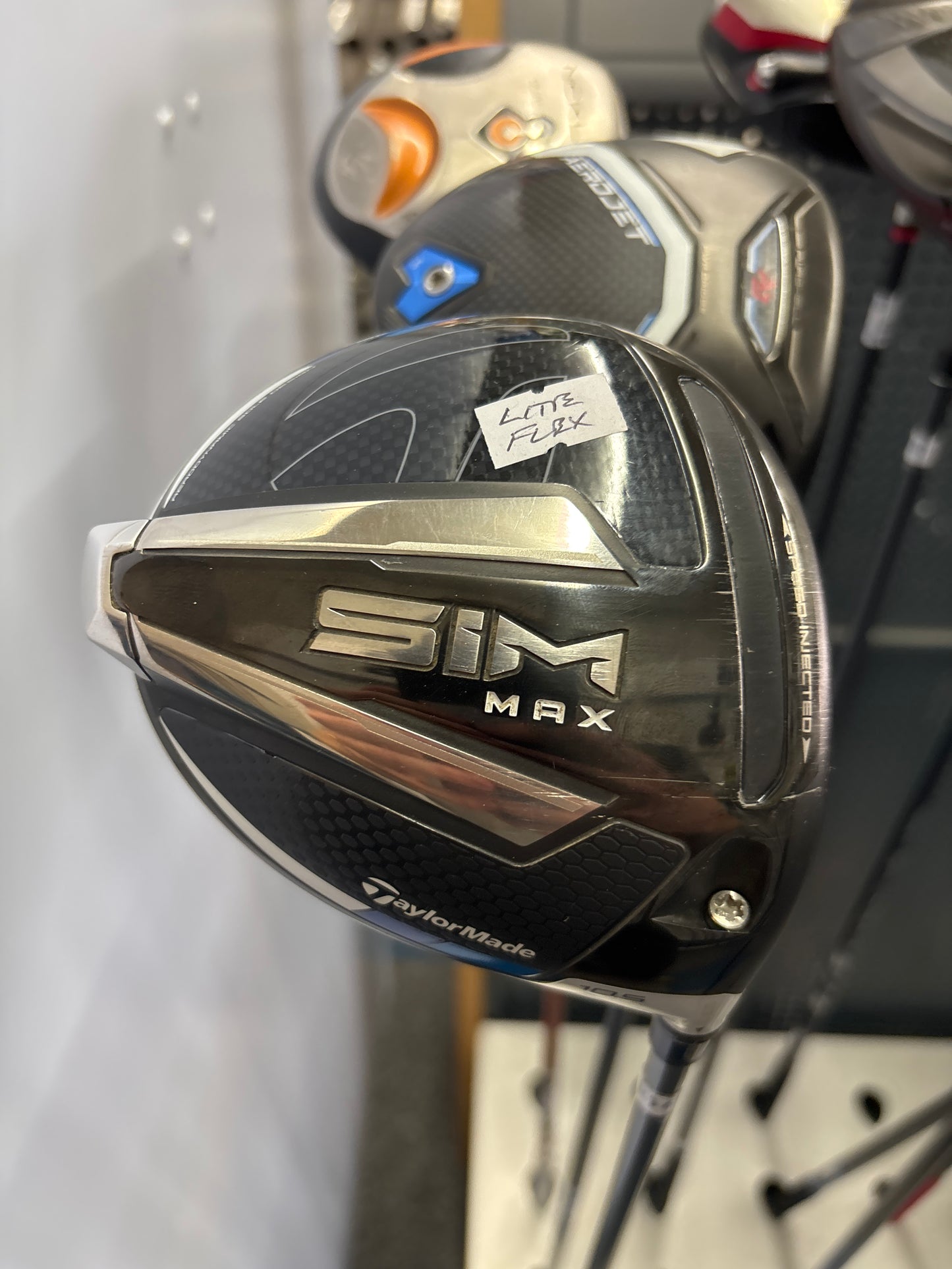 Taylormade SIM MAX 10.5 DEGREE (LITE REGULAR FLEX)