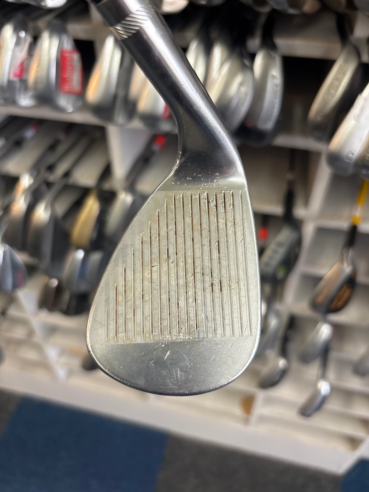 TITLEIST VOKEY SM6 54” DEGREE (08 DEGREES OF BOUNCE)